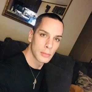 Meet your Posher, Thomas